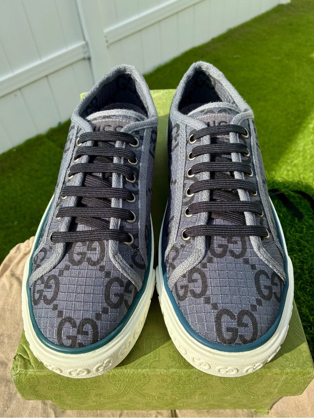 GUCCI TENNIS 1977 GREY BLACK GG SUPREME NEW MONOGRAM SNEAKERS SZ G8 EU 42 NEW!